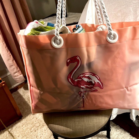 Oversized waterproof rubber bag with rope handles for sun, fun, & beach 🏖️🦩 - Picture 8 of 8